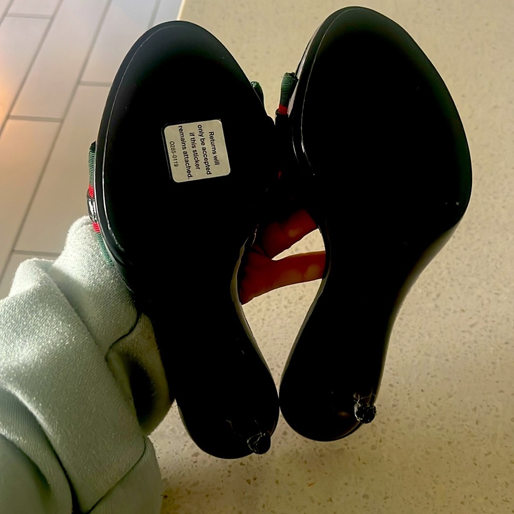 Gucci Sandals, Size 5.5 - w/ Horsebit red/green accent - Picture 3 of 4